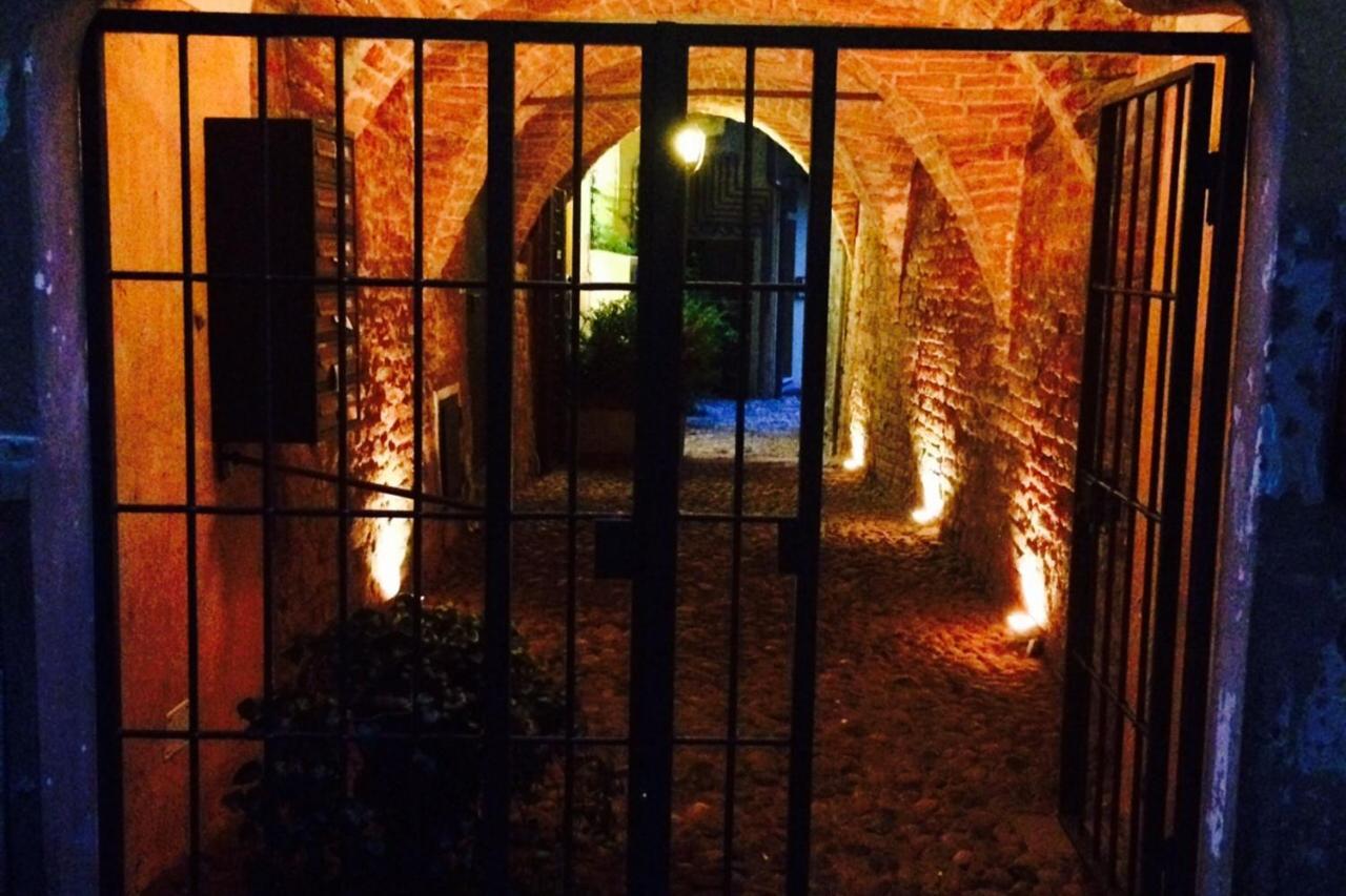 Le Stanze Del Cardinale Bed and Breakfast Pavia Eksteriør billede